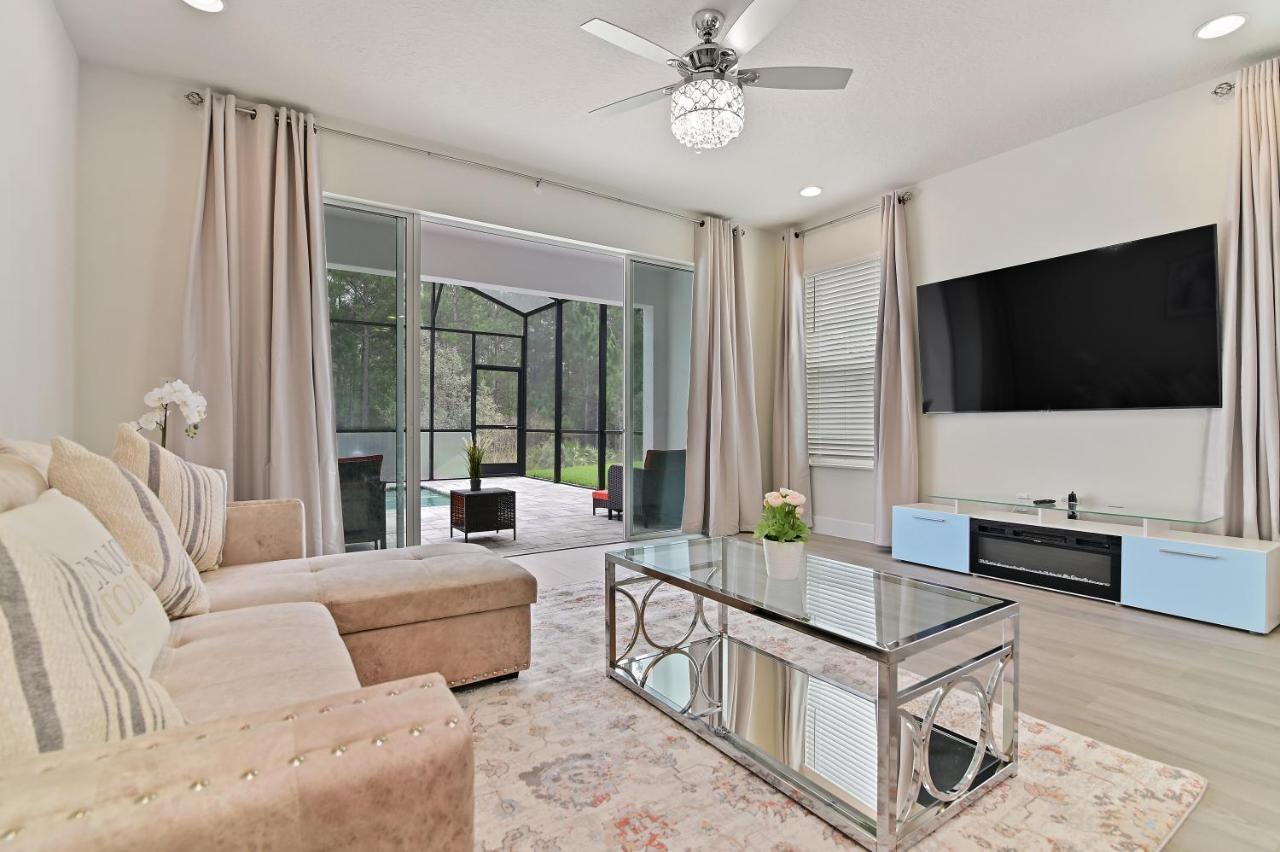New Modern & Spacious Townhouse Near - 4br And 3fb Ferienhaus *